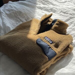 Patagonia Mustard fleece